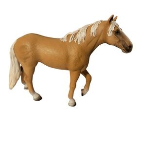 Schleich 2006 Palomino Horse Figurine Germany Made in China